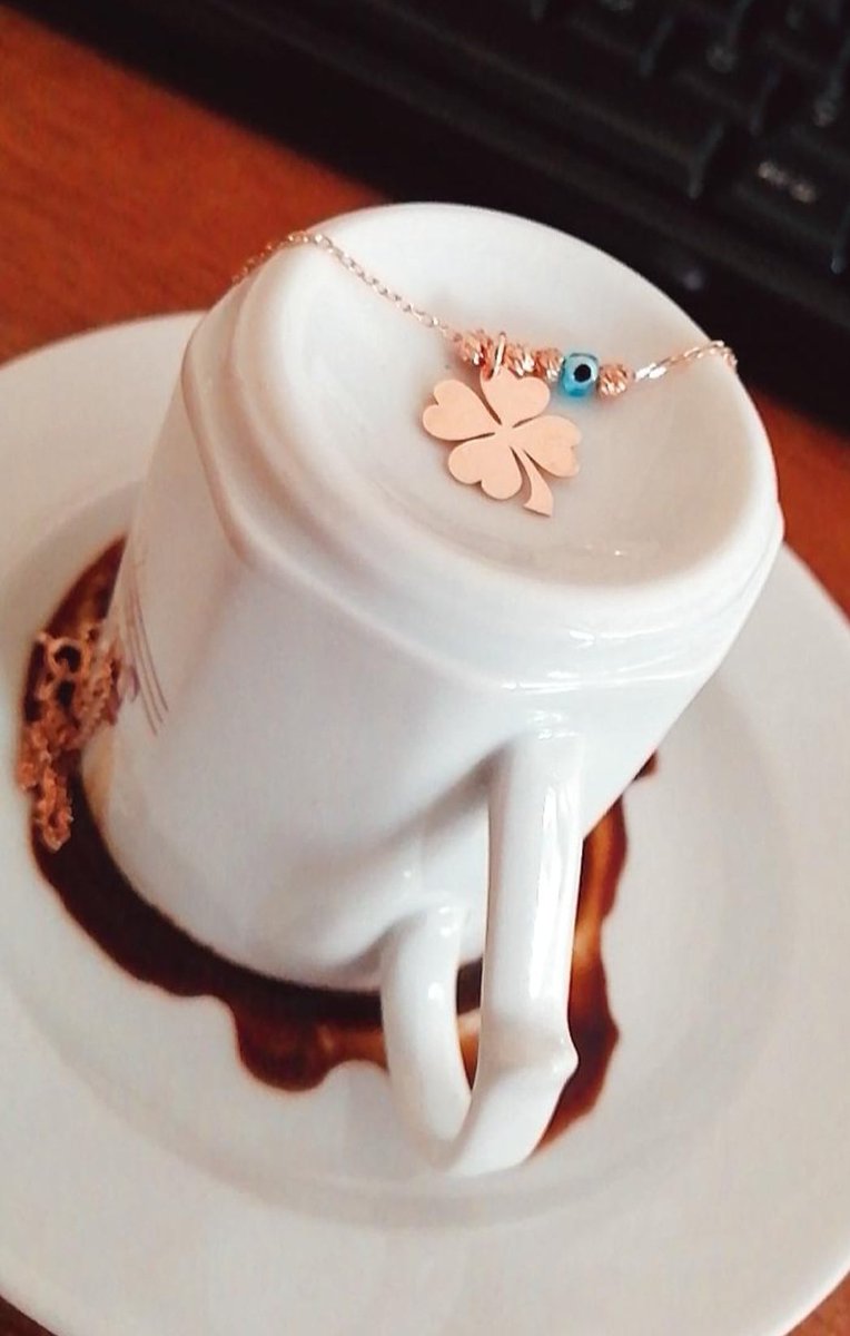 #ŞimdiSıraBende gülüp geçiyorum..