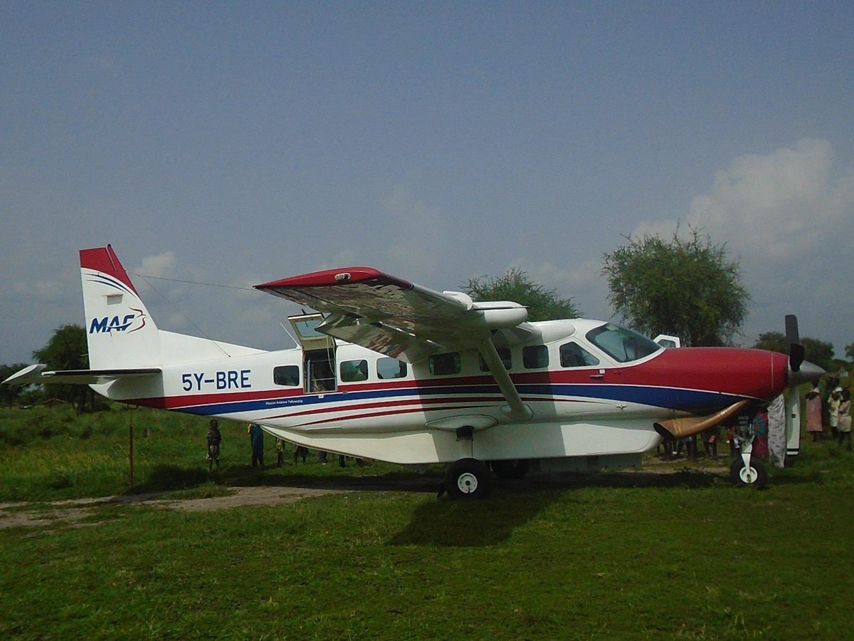 CMD_2005's tweet photo. Although airplanes travel is not 100% guaranteed to be safe but the safe flight to travel with in South Sudan remains to be @flying4life @maf_us https://t.co/8sgSJy8wUE