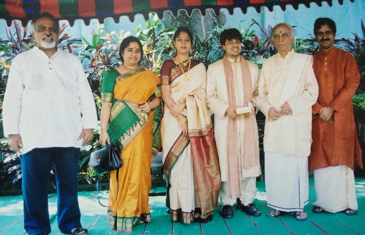 My wishes to the ever green Violin legend Lalgudi Jayaraman Sir on his 90th birth anniversary. This picture was taken during our wedding reception in 2004. We were truly blessed with his presence along with Lalgudi Krishnan and Viji Lalgudi ji https://t.co/TmyCdkm7hb