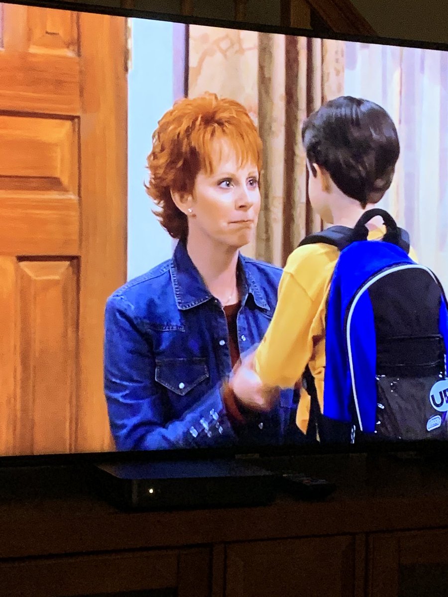 FearCraftBeer's tweet image. Reba put a stopper in the bottom of the tub
Picked up a jar, unscrewed the top
And watched it drop into the water.