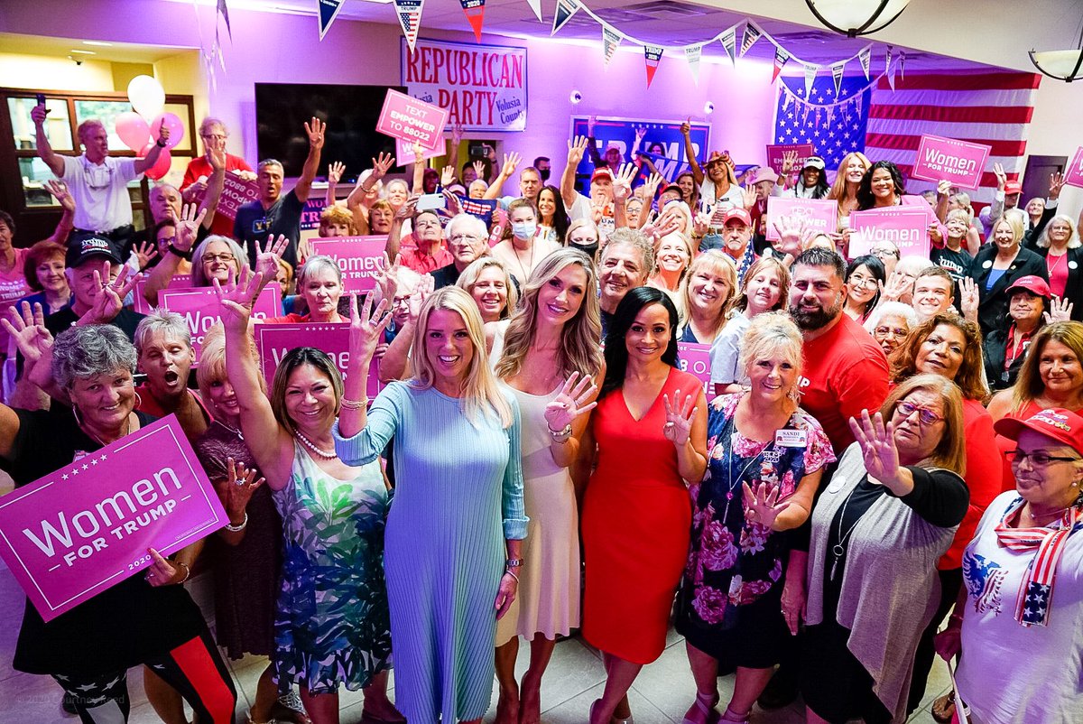 TrumpWomensTour's tweet photo. Florida is FIRED UP for President @realDonaldTrump! ๐ฅ๐ฅ๐ฅ @LaraLeaTrump @KatrinaPierson @PamBondi https://t.co/g4GwmyN1Aw