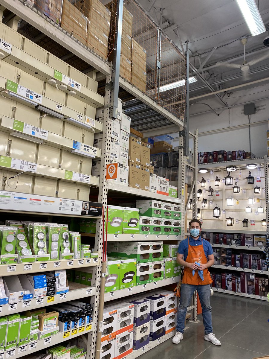 Shout out to my D27 associate Chris killing that power pack down! Look at how pretty it is! @Tiffersmw @ElmoBermudo @AsmDennis