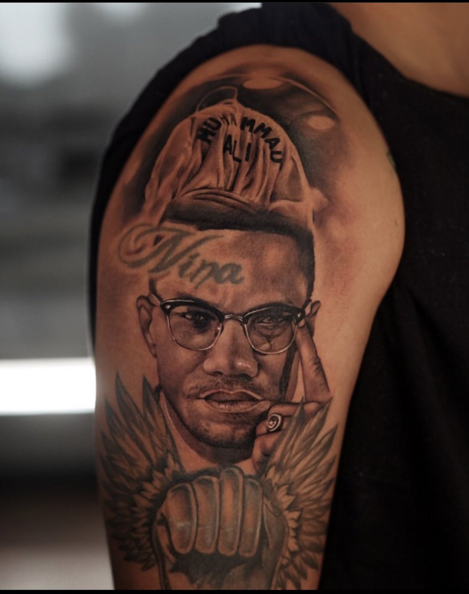 RobTooBlessed's tweet image. Appreciate my artist bringing my ideas to real life 🔥🔥 #BLM ✊🏾