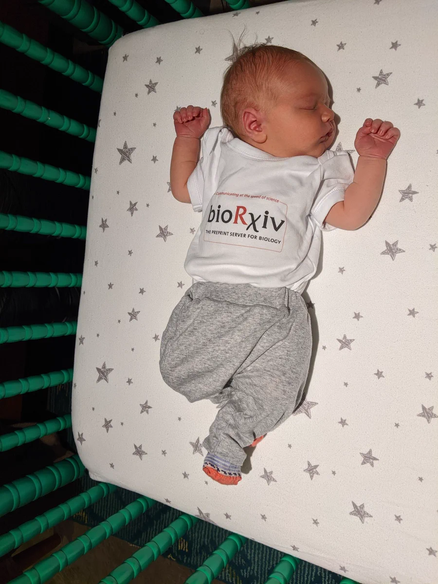 Naomi Estelle Olson-Hoffman in bioRxiv onesie