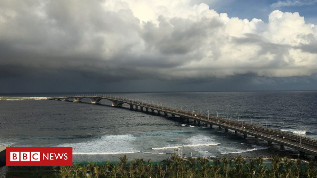 china-debt-dogs-maldives-bridge-to-prosperity Photo 