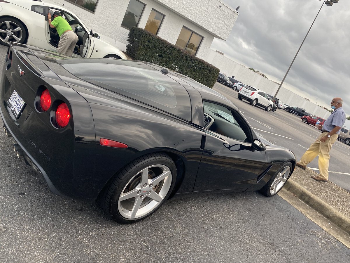 hunterkeys7's tweet photo. 😍😍😍 #C6 #Corvette #LS2 https://t.co/WvOVlASnAi