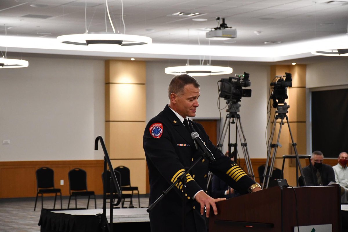 sterlingheights's tweet photo. Christopher Martin, Sterling Heights Fire Chief since 2012 and a 31-year veteran of the Sterling Heights Fire Department, has announced his retirement effective Sept. 30, 2020.

Read full press release --> https://t.co/T1UhIO5Q3i https://t.co/WVJmTwZmGC