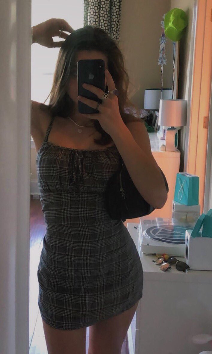 hey so since y’all obsessed w me look at this