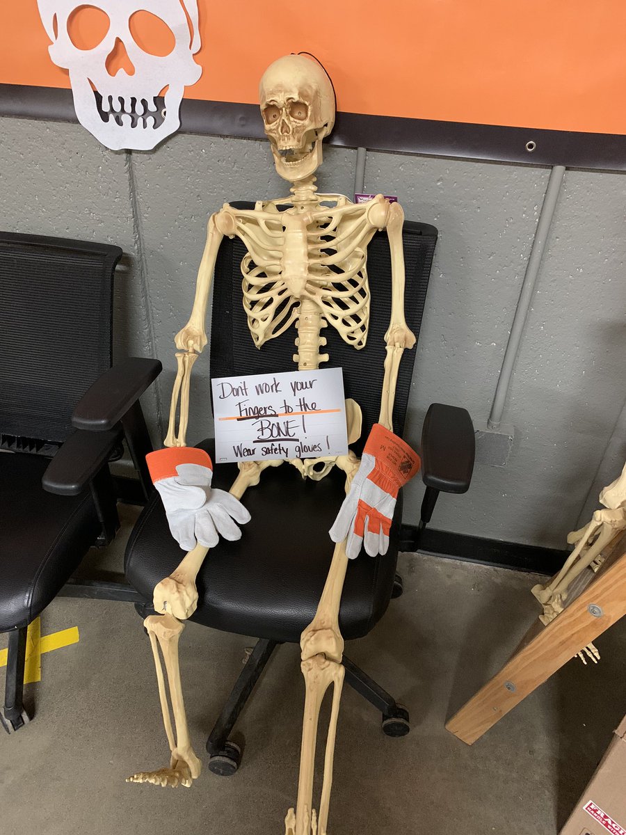 Celebrating a full quarter of working safe with the freight team at 2828 #thebigBlainestore!  Congrats and great job!!! (<a href="/1rawone/">Raffee wright</a> did the cooking) 😂 @westons2310 @KevinMasseyTHD <a href="/CampSweenScott/">Scott Sweeney</a> @karenkapsner
