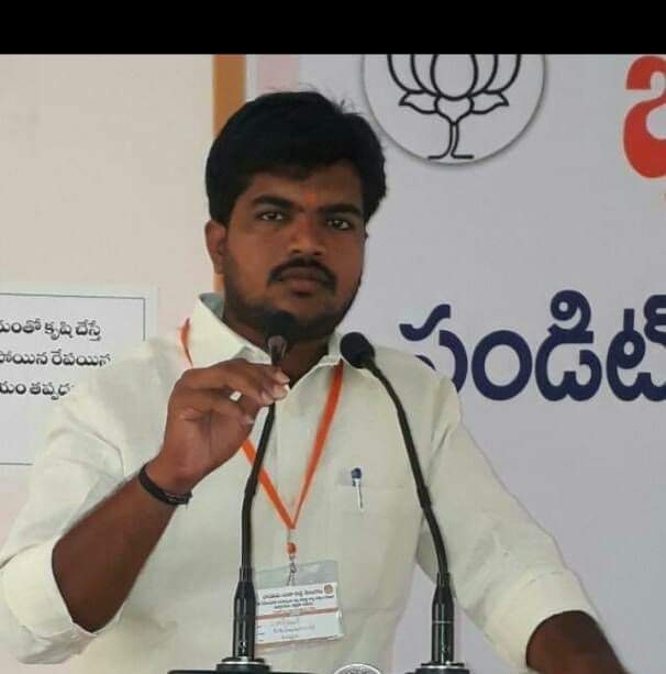 madhuc430's tweet image. స్నేహ శీలి, మృదు స్వభావి, @BJP4Palamuru జిల్లా విస్తారక్ శ్రీ నరేష్ కుమార్ గారికి జన్మదిన శుభాకాంక్షలు. మీరు ఎన్నో ఉన్నత శిఖరాలను అధిరోహించాలని కోరుకుంటున్నాను. @Nareshbjp99

#happybirthday
#NareshKumar
