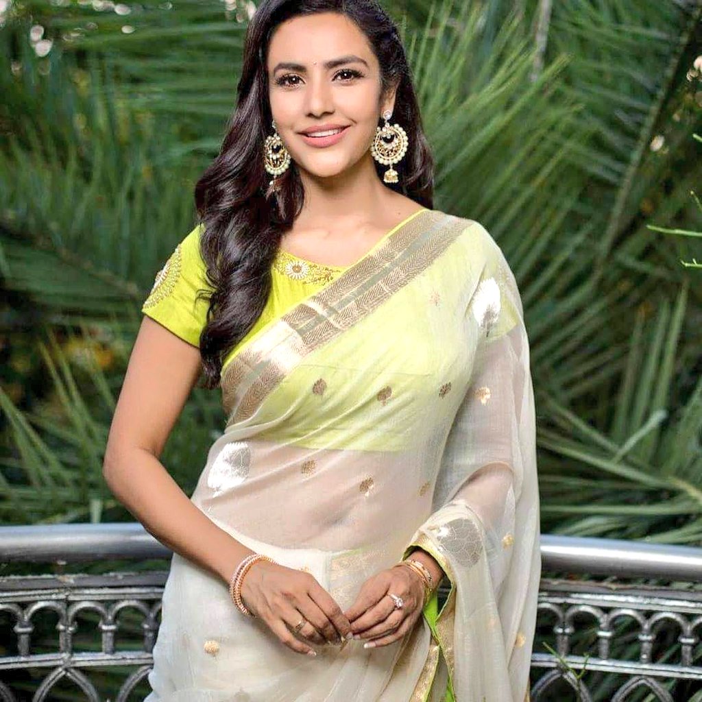 EiFfQlVUwAENHZp?format=jpg&name=medium