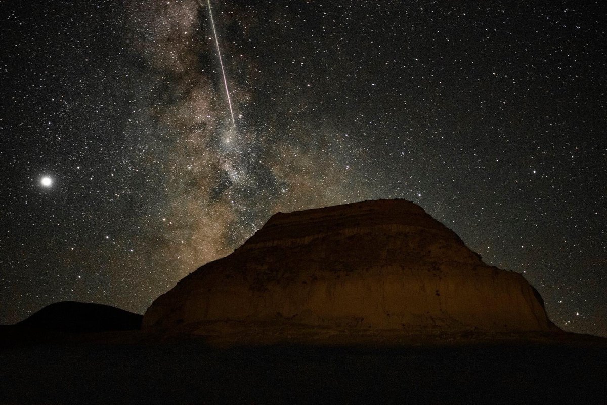 Milky Way and Perseids over Castle Butte August 15th #MilkyWay #perseids #exploresask #Saskatchewan 

Taken on a photo trip with <a href="/shannbil/">Shannon Bileski☈</a>