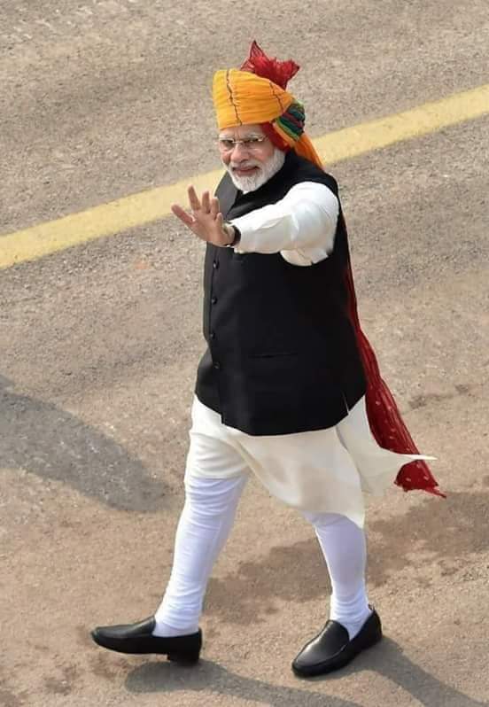 LalSwaroopsar's tweet photo. प्रधानमंत्री श्री नरेंद्र मोदी जी को 70 वें जन्मदिवस की हार्दिक बधाई एवं शुभकामनाएँ ! ईश्वर से आपके उत्तम स्वास्थ्य एवं दीर्घाय��� जीवन की कामना करता हूँ! 
#PMNarendraModi https://t.co/oYxNd65kQR
