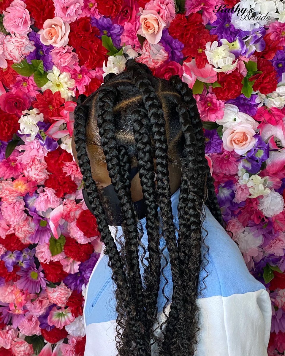 Want this look ? Book large box braids + add on: triangle parts & goddess style✨#TheBraidingGoat #boxbraidsnyc #nychair #braids #goddessbraids #goddessstyle #trianglepartboxbraids #triangleparts #mdbraider #mdhairstylist #mdgoddessbraids