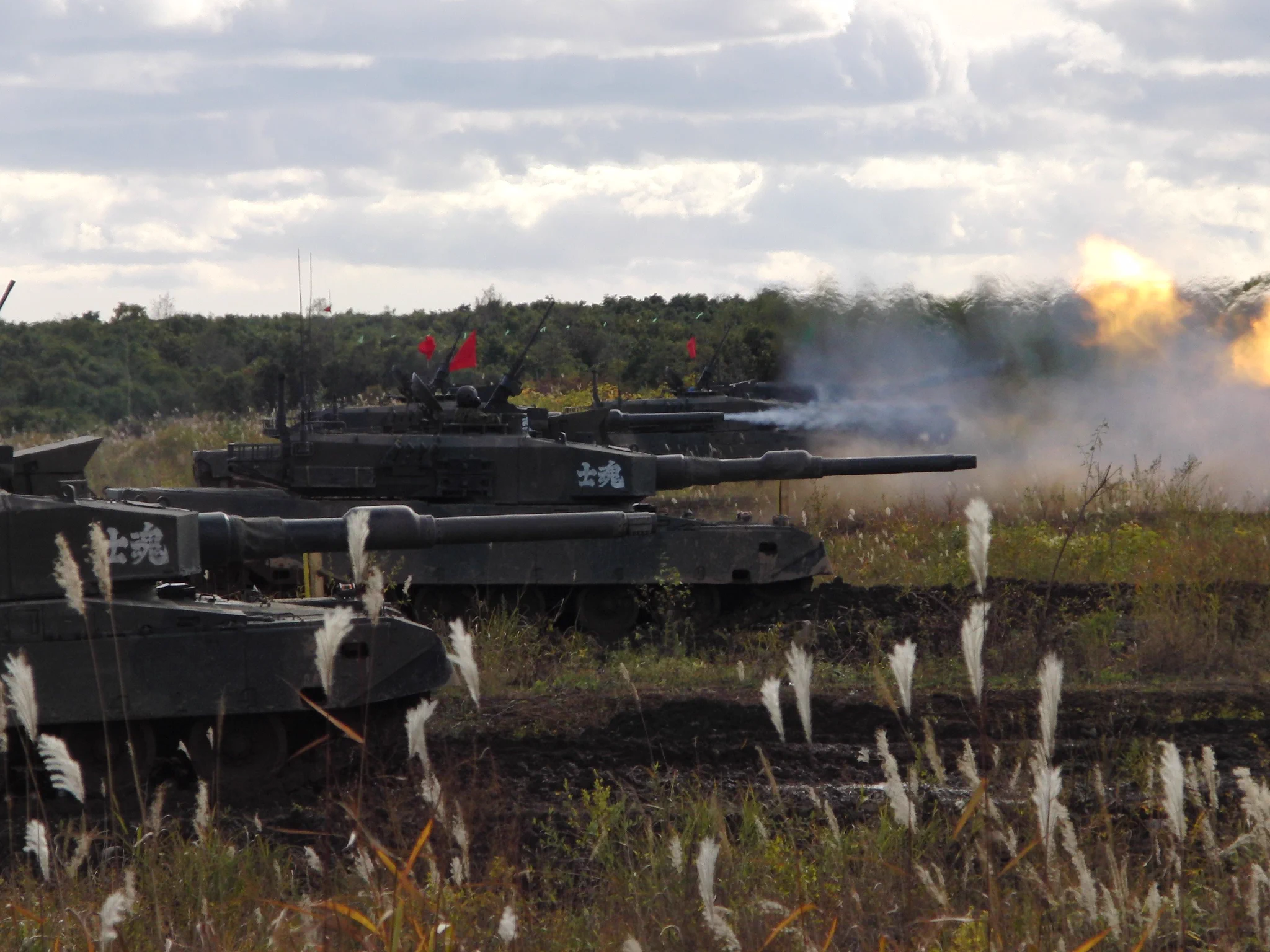 @hankyu_ex 撃ち方待て!!!　…待て、って今いったよね 