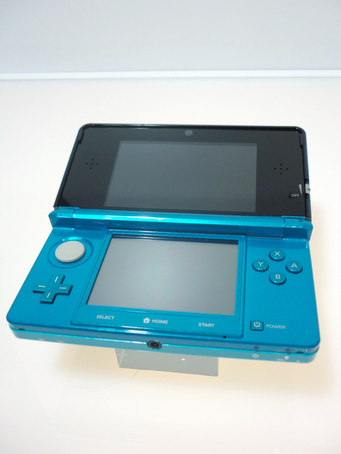 【遂に】「ニンテンドー3DS」生産終了、世界で販売7500万台超
news.livedoor.com/article/detail…

2011年発売の携帯ゲーム機。2画面で上部は裸眼でも立体的な映像が楽しめる点も話題を呼んだ。ゲーム以外の機能も充実。