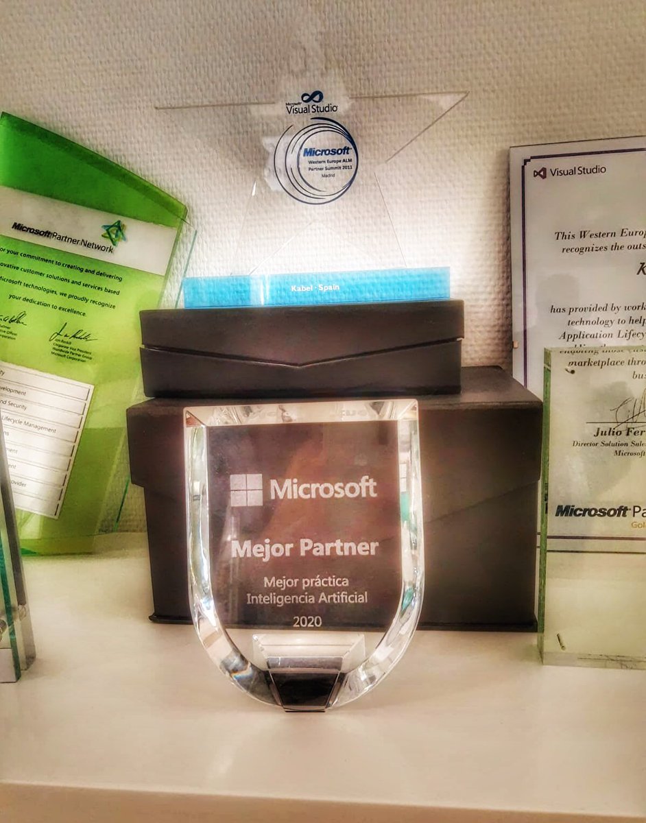 Ya está con nosotros!!!

Acaba de llegar el trofeo de ‘Mejor Partner en Práctica de #InteligenciaArtificial’ que por la Covid19 no nos pudieron entregar en el #MSInspire2020 de <a href="/MicrosoftES/">Microsoft España</a> 

Gracias de nuevo a todo el equipo, clientes y partners por hac…