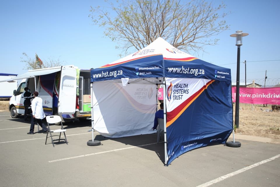 A walkabout with Deputy Minister Ms <a href="/HendriettaZ/">Dr Hendrietta Bogopane-Zulu Foundation</a> at St Chads Community Health Centre where the <a href="/nda_rsa/">NDA-RSA</a>, <a href="/HomeAffairsSA/">HomeAffairsSA 🇿🇦</a>, <a href="/OfficialSASSA/">SASSA</a>, <a href="/ThePinkDrive/">The Pink Drive</a>, and Health Systems Trust have set up mobile services for the community in Ladysmith.