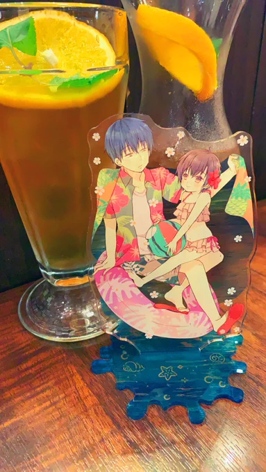 純かなアクスタをお出かけさせて来た
〜🥞💕前回のデカアクスタとあわせて ♯きょうゆう出版オンデマンド 様で印刷をお願いしたのですが色合いめちゃ綺麗〜☺️🙏✨へへへ 
