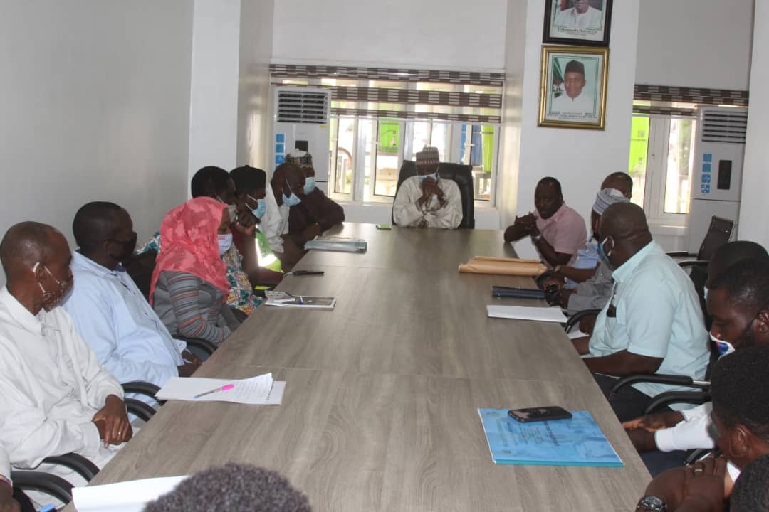MD KADRA/ Engineers, Ronchess Contractor and Consultants in a meeting at Board Room/ Handing over. https://t.co/MwMLOBSWxH