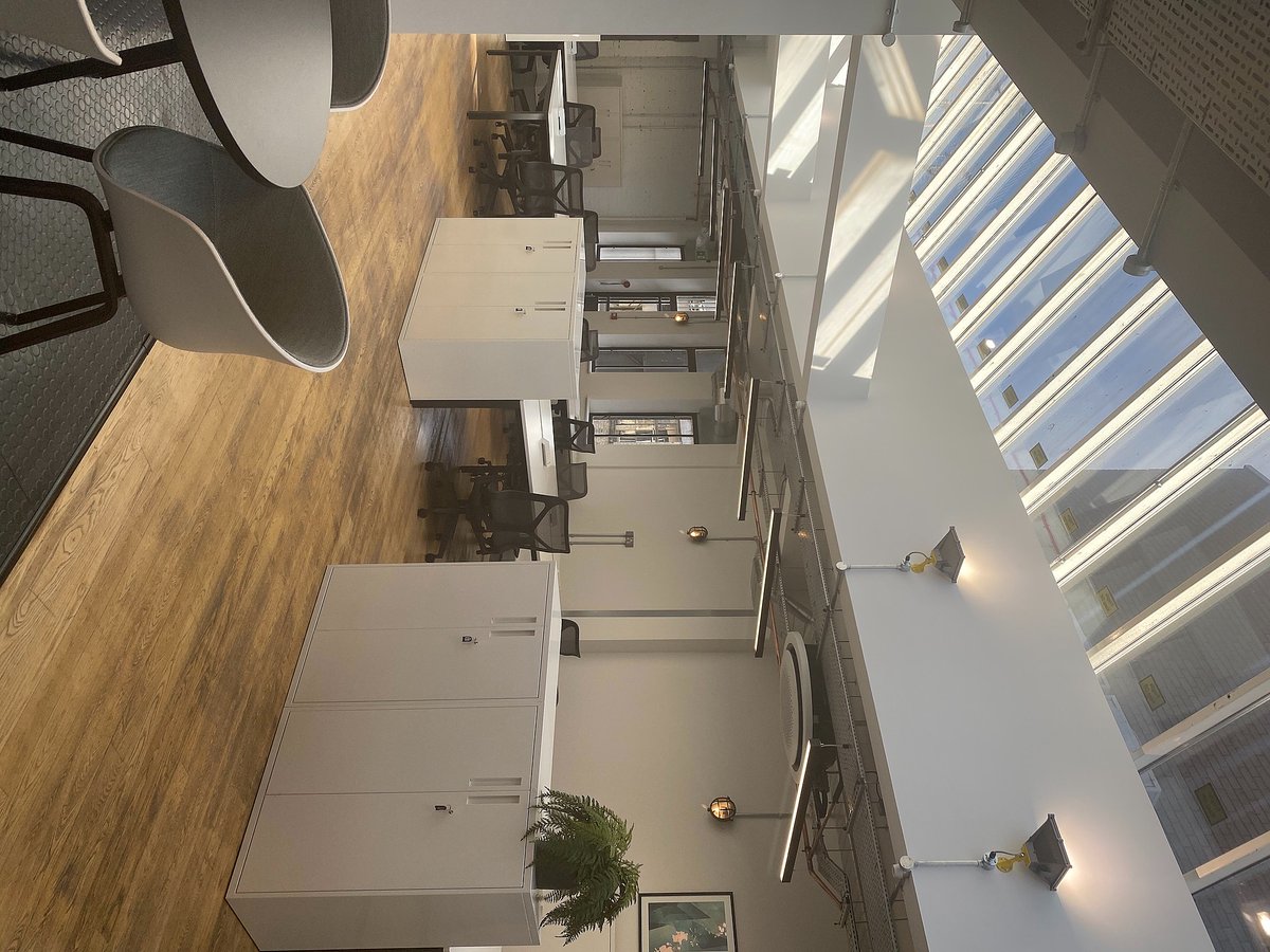 LEVYRealEstate's tweet photo. ☀️ Great to be at 20 Dering Street today. 
🏢 The top floor has come along nicely!
☎️ Call our office agents to arrange a socially distanced inspection or discuss your requirements 020 7930 1070
🔗 https://t.co/UUx2nj4ZJ5 https://t.co/qNqA6vKNNo