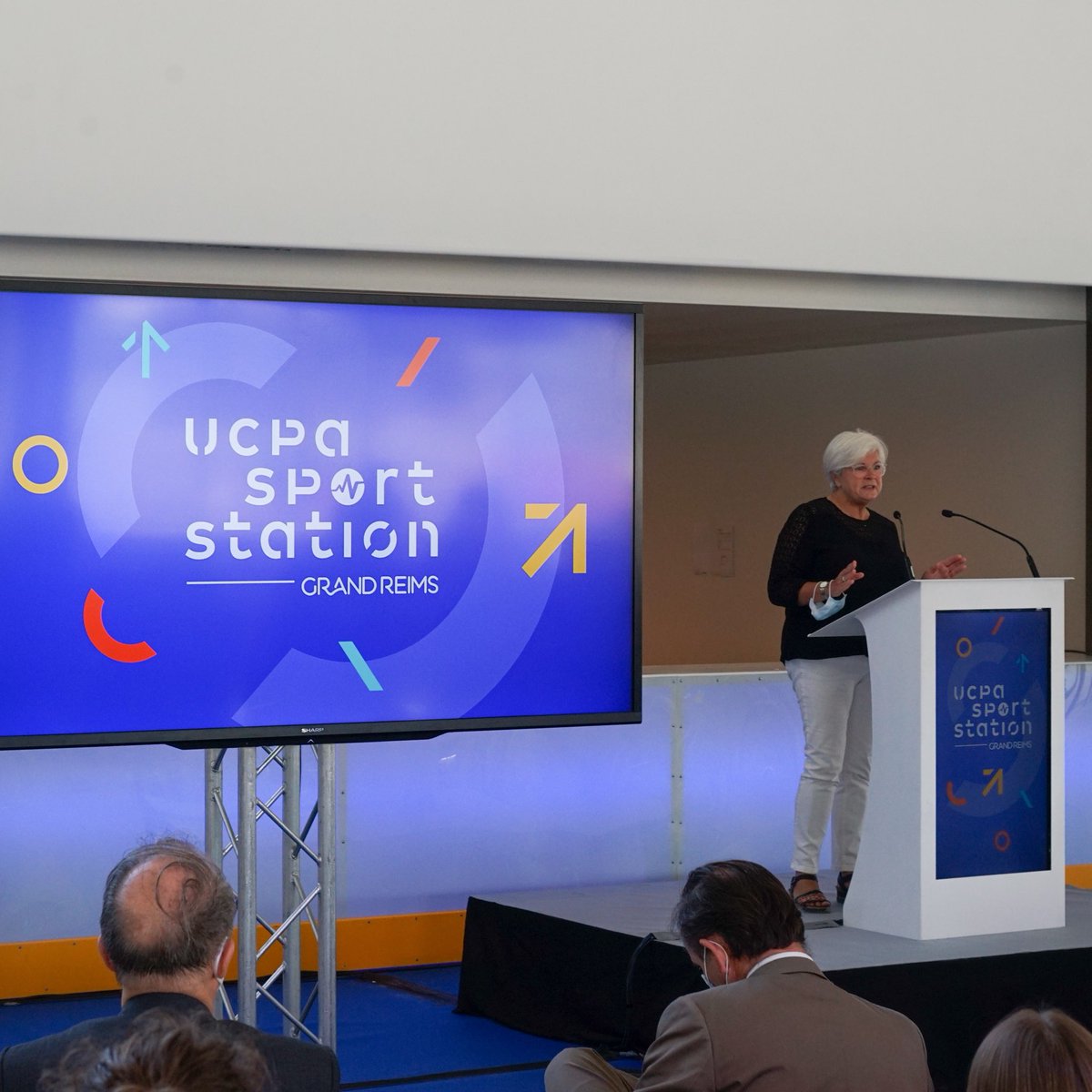 GrandReims's tweet image. Dévoilement ce matin du #nom du #complexe #aqualudique : l’UCPA Sport Station #GrandReims ! L’occasion de découvrir, en attendant son ouverture (mi-novembre), quelques #images du bâtiment.