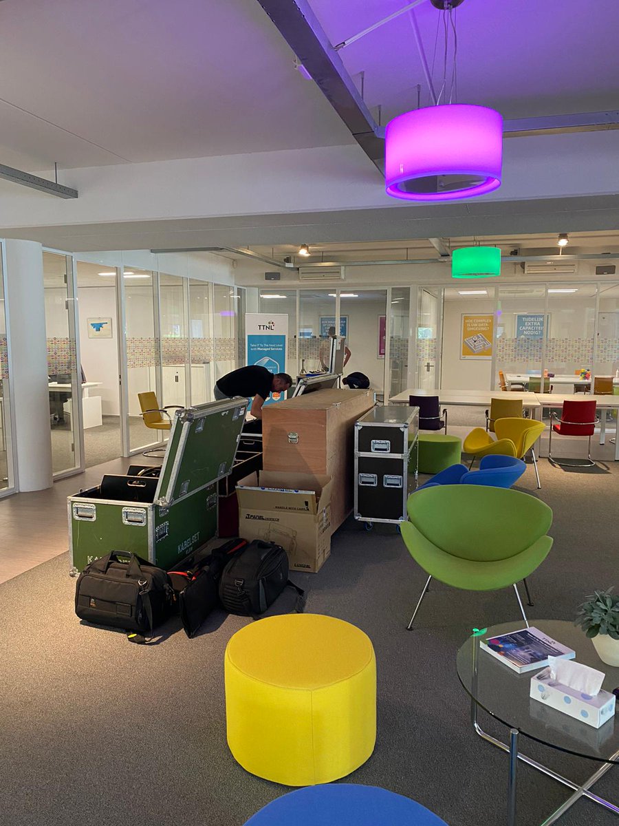 ttnlio's tweet image. De voorbereidingen zijn in volle gang! Schrijf je nog snel in, om 13 uur starten we met de live stream van de kennissessie over IT Innovaties en trends! met oa @Atsiekratsie en @iGEASmit #tectradeNL #IBM #hybridcloud #TTNL #TectradeNL