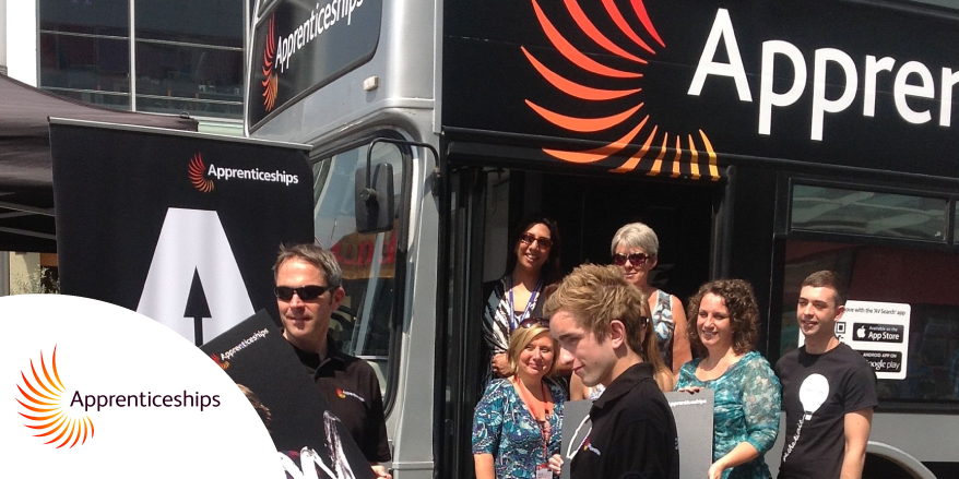 Commbus's tweet photo. #throwbackthursday to being on the road with Apprenticeships, helping people to discover the opportunities available to them
#wemakeevents #promobus #buswrap #buswraps #roadshowbus #promotionalbus #promotionalservices #brandedbus #branding #marketing #events #outdoorevents https://t.co/Qk3axnXNya