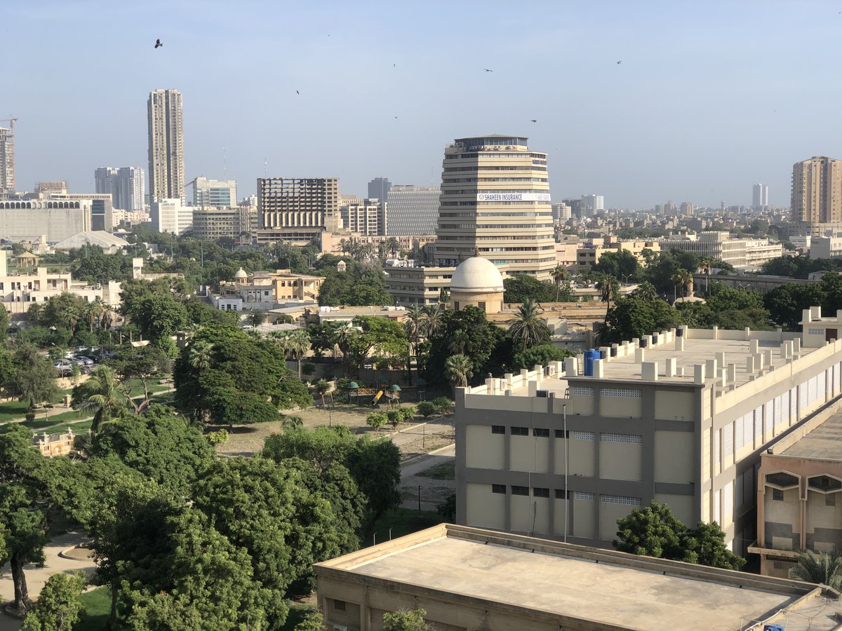 amarguriro's tweet photo. The #CityOfLights #Karachi as seen from @gobind_menghwar's office window
Photos by : #AmarGuriro
#Weather #ShaheenComplex https://t.co/MFEBLWue9c