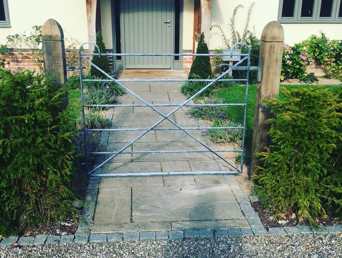 AWBMetalwork's tweet image. #blacksmithing #engineering #fabrication #gate #galvanised #etched #showhome
