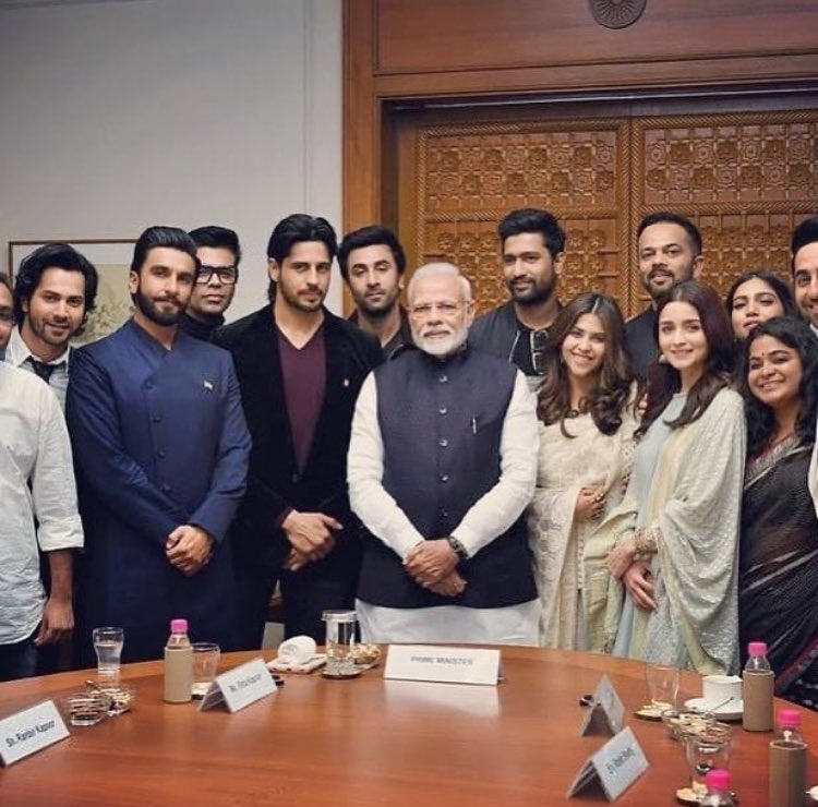 MovieTalkies's tweet image. Bollywood actors birthday wishes for PM Modi @narendramodi 🎂

#HappyBirthdayPMModi #NarendraModiBirthday #Modij #PrimeMinister #PMNarendraModi #HappyBdayNaMo #Bollywood #HappyBirthdayNarendraModi #happybirthdaymodiji #NarendraModi #modiat70 #ModiJiAt70 #movietalkies