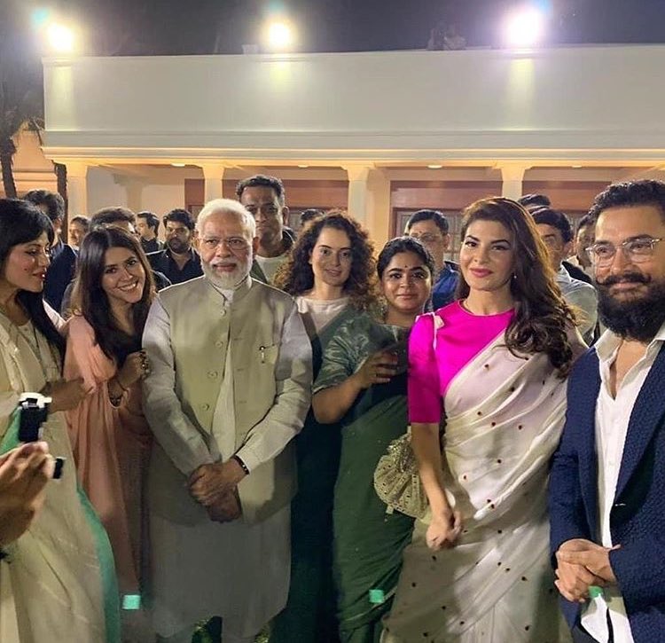 MovieTalkies's tweet image. Bollywood actors birthday wishes for PM Modi @narendramodi 🎂

#HappyBirthdayPMModi #NarendraModiBirthday #Modij #PrimeMinister #PMNarendraModi #HappyBdayNaMo #Bollywood #HappyBirthdayNarendraModi #happybirthdaymodiji #NarendraModi #modiat70 #ModiJiAt70 #movietalkies