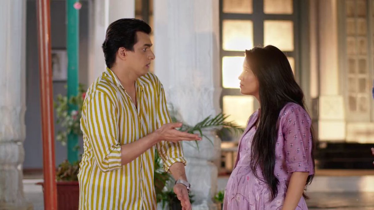 He said okay and family's reaction lol  @momo_mohsin  @shivangijoshi10  #Kaira  #KairaArePregnant  #yrkkh