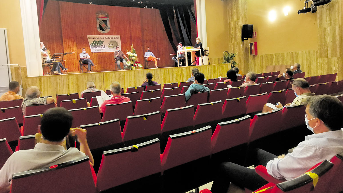 javirevilla's tweet photo. Ayer celebramos asamblea general de #Mansurle. Estas son hoy las noticias que recoge la prensa.
👉 @diariodeleon 👉 https://t.co/yfYk94utpX
👉 @LNCleon 👉 https://t.co/xHgokE9ySw
👉 @LeonsurDigital 👉 https://t.co/H57fkVjSOm https://t.co/hdQ8kSJuH9