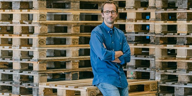 vjrtuasfndn's tweet photo. 🆕 La #startup, @MagicPallet, incubée au @BIC_Montpellier et qui a participé à #MCR2019, vient de lever 2,5 M€ pour 🚀 sa plateforme d’échange de palettes ! Sa solution permet de réduire l'impact environnemental du #transport routier de marchandises 🚚👉https://t.co/RDByHzUVR2 https://t.co/IZ82JxAZil