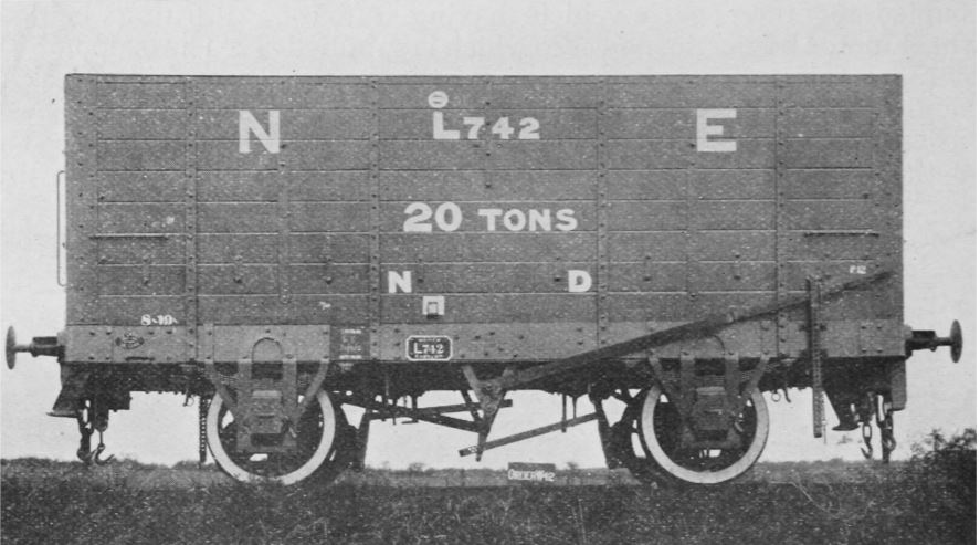 10/15  #NTiHoR Following the NER's study of American high capacity railway practice, in 1903 the huge P7 hopper with a 20-ton carrying capacity was introduced, almost twice that of the previous hoppers used. These were commonly seen on the Tanfield branch and other mineral lines