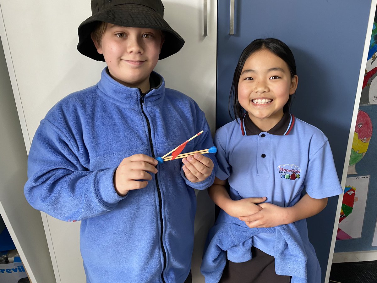Year 5/6 learners explored the new #ThinkingSkills in our #LearningProcess. They applied their understandings of how muscles and bones work together by creating their own working model of the upper arm! #Science #ExploringThrough #NEWLearningProcessinaction  <a href="/StonefieldsSch/">Stonefields School</a>