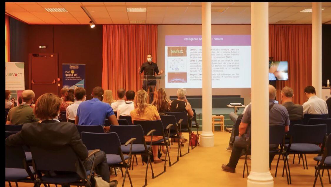Aminech2014's tweet photo. Présentation d’un point de vue sur l’IA et sur les projets de l’@universitereims @HPCromeo dans ce domaine. Merci pour les organisateurs @banquedefrance @Innovact_Center #IAafterwork https://t.co/ktAZBxsiwe
