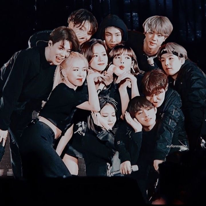 lestatlight02's tweet image. 『𝐌𝐲 𝐥𝐨𝐯𝐞𝐥𝐲 𝐩𝐚𝐠𝐞』
 
⋆.  ✩ #방탄소년단 ♪.⋆
       ⋆. ⭒ ⋆   #블랙핑크 ⋆. ⭒ ⋆. 
 ⋆. ✰ #SelenaGomez ✮. ⋆.