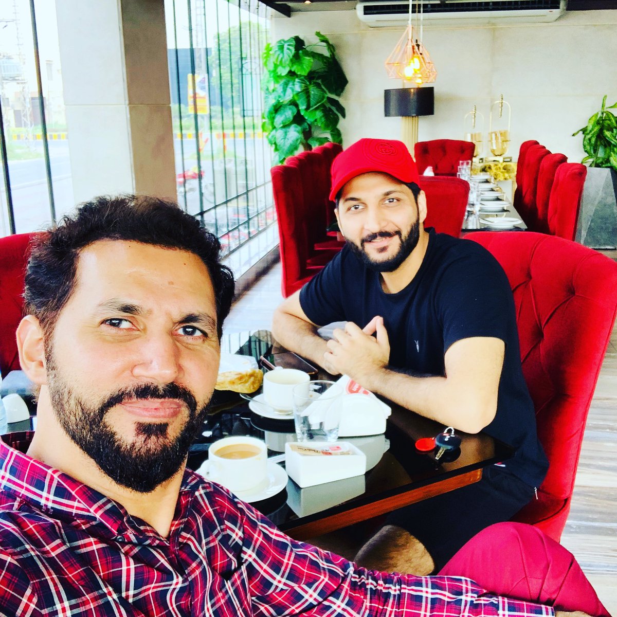 matloobtahir's tweet photo. The one nd only #bilalsaeed in in the 🏠  what a great 🌟 he is mashallah may allah give him lot more success 💕 https://t.co/BbD6T2zqkL