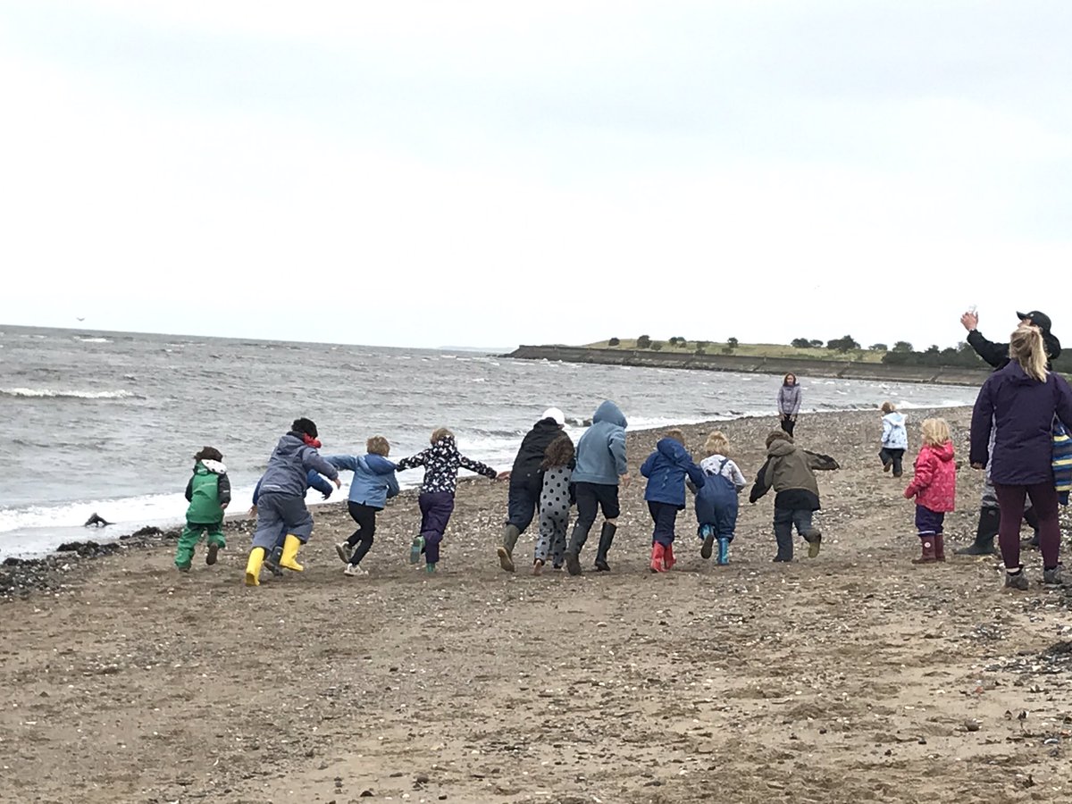 wildsidenat's tweet photo. We had a great time running our “Marine Biologists” workshop with the ace group of #homeschool #learners from in and around #Edinburgh at #Musselburgh beach yesterday!🏖🐋🐬🦀🐙🦈#outdoorlearning #EastLothian #STEM #STEMeducation #STEMnation #ScotSTEM #wildabouteastlothian https://t.co/qcRQRy3NdJ