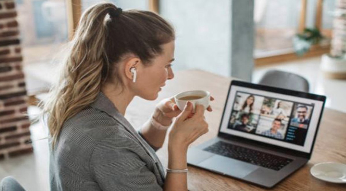 AffairsBureau's tweet photo. ¿Es el #teletrabajo teletrabajo la solución definitiva?  Para la Federación de Mujeres Directivas, Ejecutivas, Profesionales y Empresarias (FEDEPE), no. 

Lee el artículo completo aquí: https://t.co/cagxCiWkZZ https://t.co/28WfWd40tK