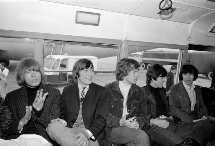 This month 55 years ago (Sept 1965), <a href="/RollingStones/">The Rolling Stones</a> arrive <a href="/DublinAirport/">Dublin Airport</a> for a two-day Irish tour. #TBT #TBThursday Pic via <a href="/IrPhotoArchive/">Irish Photo Archive</a>.
