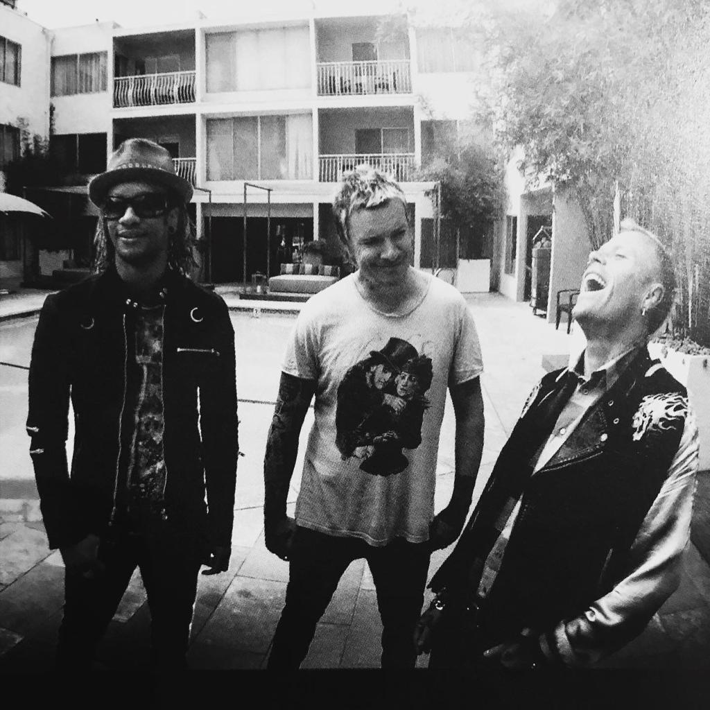 HAPPY BIRTHDAY FLINTY !..
We miss u so so much ..
u are in our thoughts everyday....
RAISE THE ROOF BROTHER,
WE WILL FOR YOU ! X