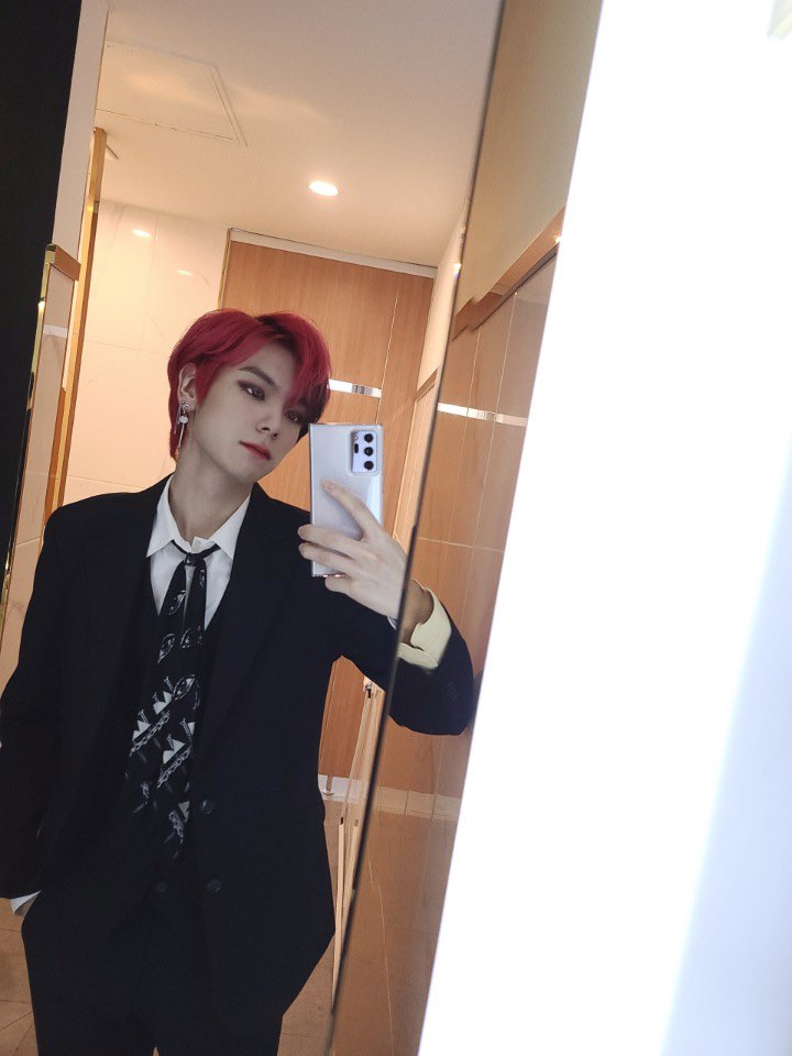 1team_twt's tweet photo. [#1TEAM #제현 #JEHYUN]
팀원!! 갑자기 날이 많이 추워졌어요!
따뜻하게 입고 맛저 😘 https://t.co/L6ULouaGrG