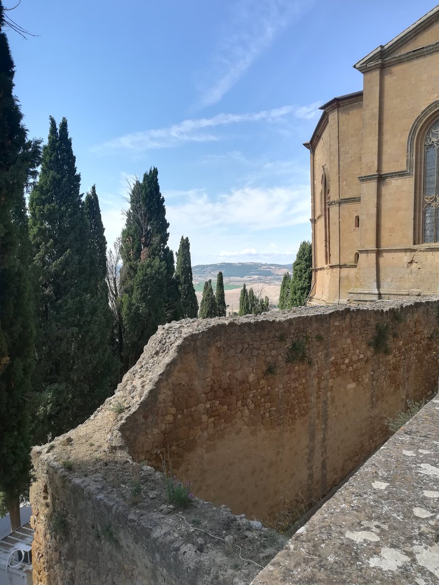 Daniela11235883's tweet photo. Le mura di Pienza https://t.co/o8PTKFMZLl