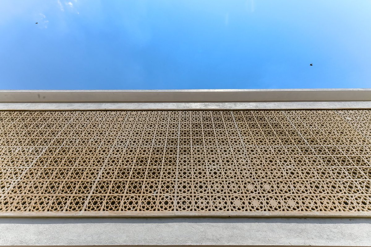 AlFozanAward's tweet photo. - Mashrabiya Mosque
- Architects : Nuru Karim
- Location : India
- Year : 2018
.
.
#AFAMA #Fourth_cycle #Mosques_of_the_world https://t.co/dP165jOykn