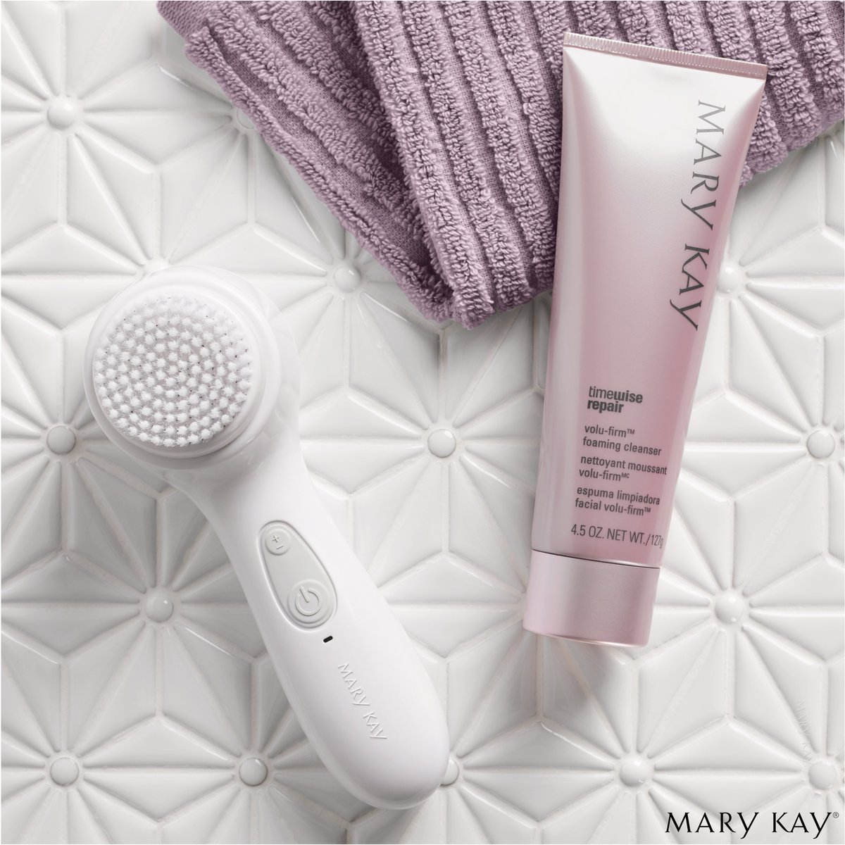 marykayespana's tweet photo. ¡Combina tu Limpiadora en Espuma TimeWise Repair Volu-Firm con el Sistema de Cuidado de la Piel Skinvigorate Sonic para conseguir una limpieza profunda perfecta!
https://t.co/mq4c1VElsK
#Belleza #TimeWiseRepair #skinvigoratesonic https://t.co/s2i2QYoOG5