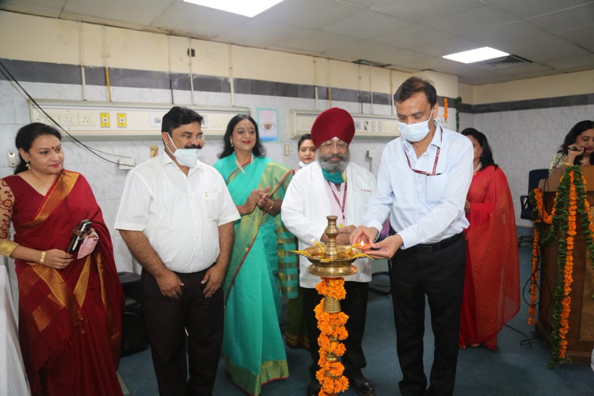 Inauguration of Super speciality Eye OT was done by Dr Balvinder Singh, Medical Superintendent @SJHDELHI on 16th September. It has put forth Safdarjung Hospital amongst few centres of excellence in field of Vitreo Retina surgical services.