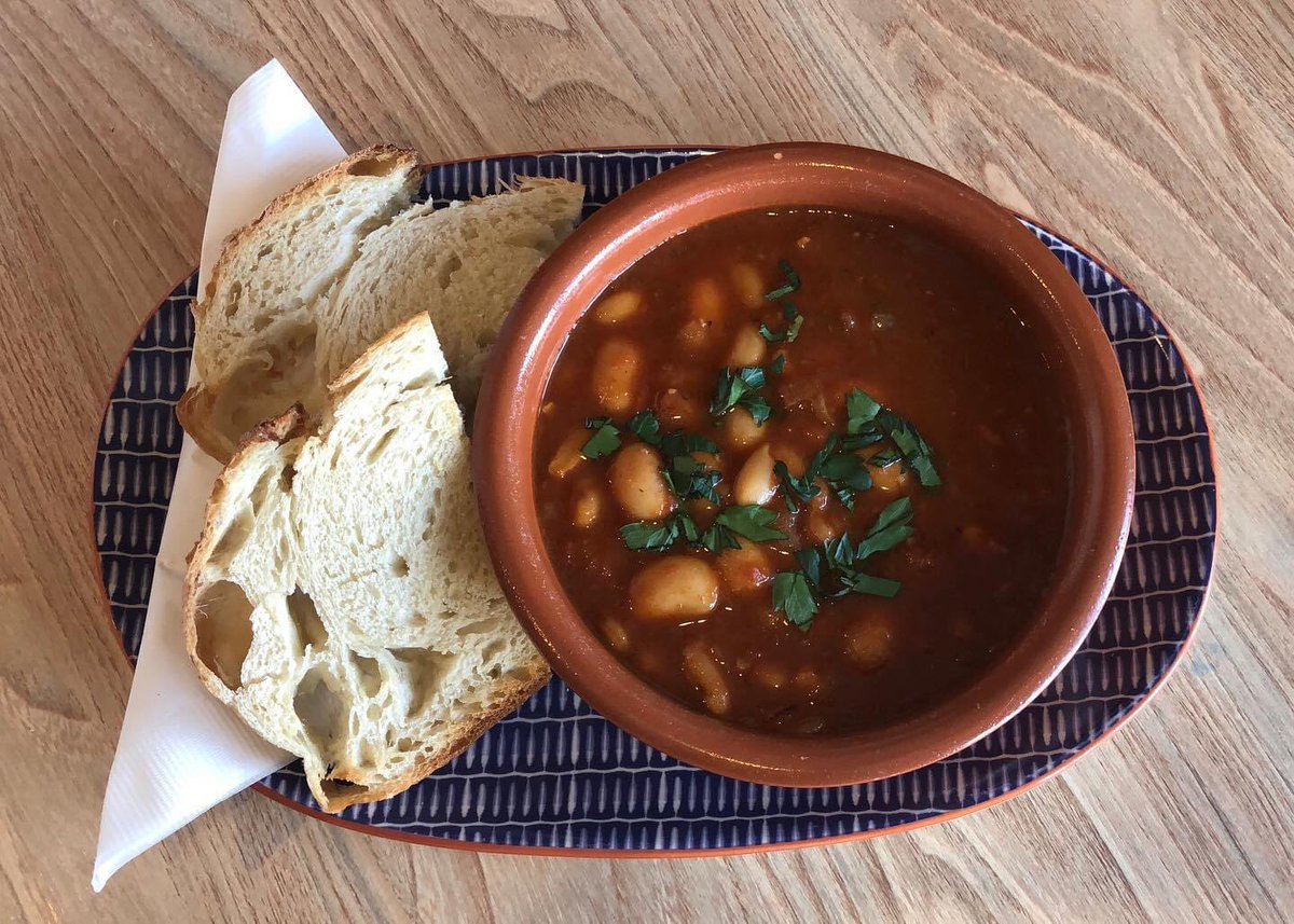 Today’s special is homemade Spanish butter beans stew served with bloomer slice bread orgulhem free bread. Eat in or take away. Vegan 🌱 and gluten free. #supportsmallbusiness #supportlocal #hotmeal #homemade #vegan #glutenfree